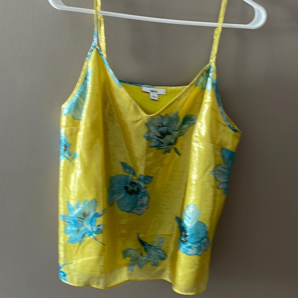 Bar III gorgeous shining top w adjustable straps